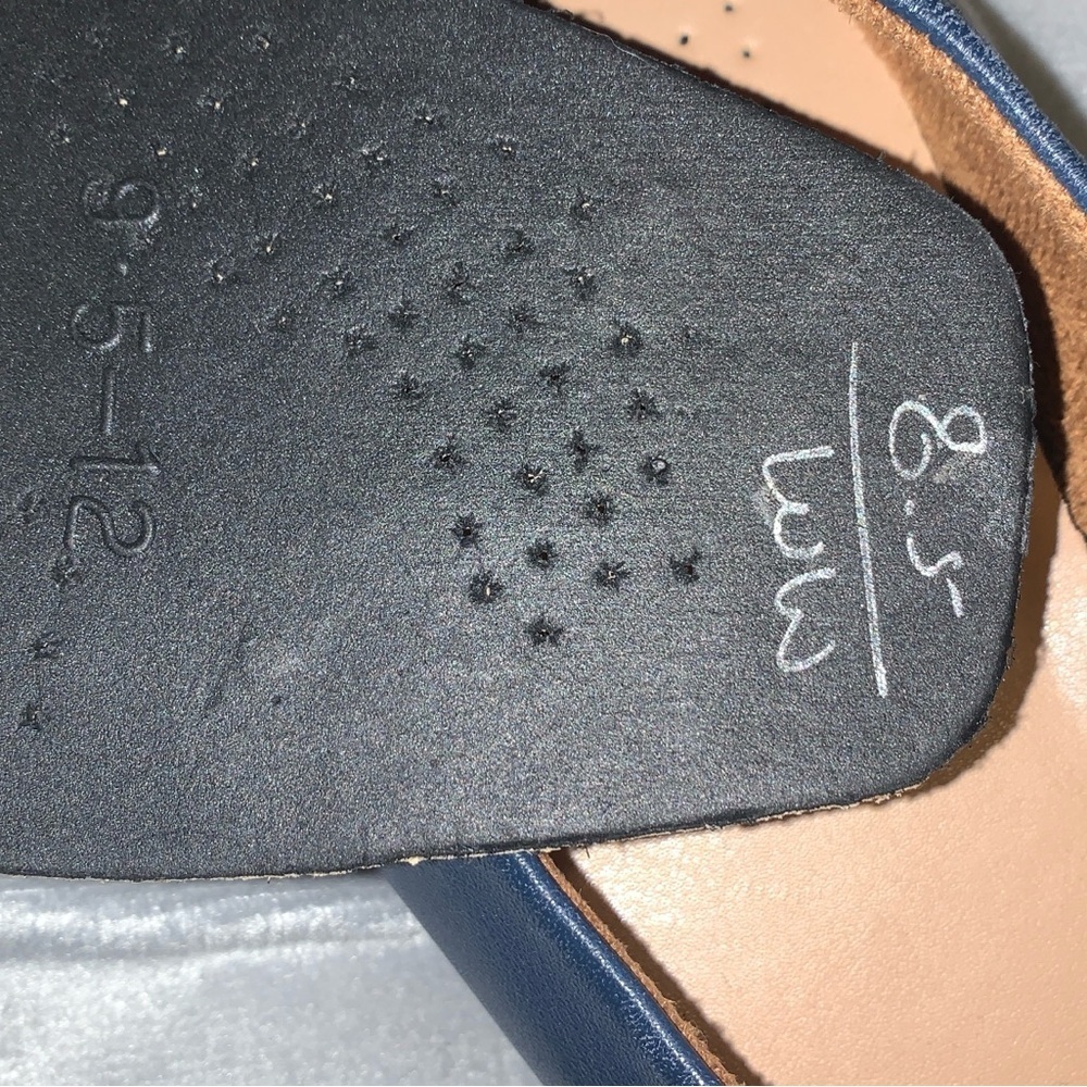 SoftWalk Vellore Women's Navy ballet Flats wide 8.5 W - Picture 9 of 12